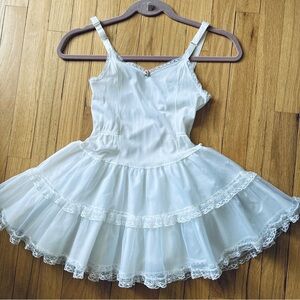 Vintage Her Majesty Girls Tiered Ruffle Twirl 
Formal/Pageant Slip, White Size 7